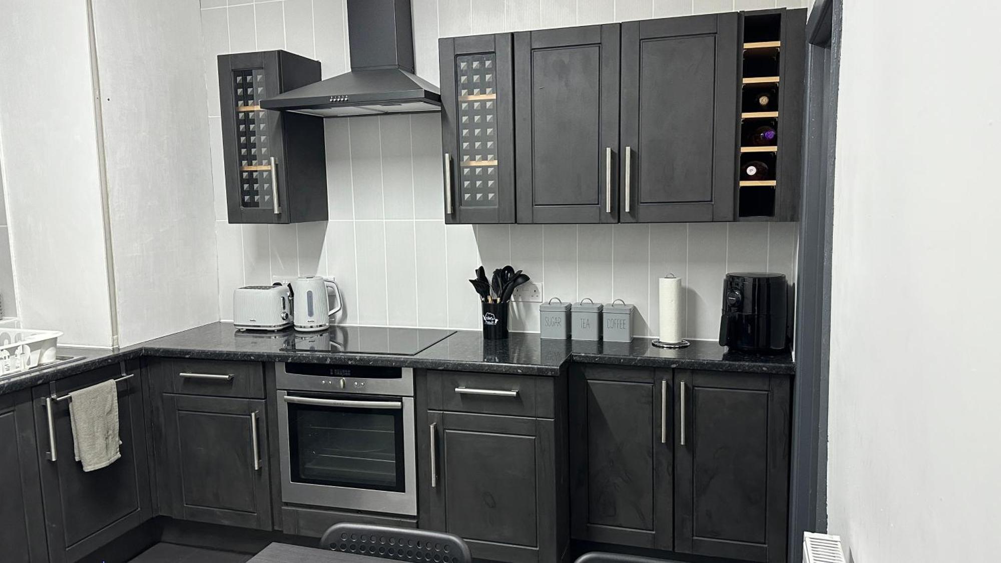 Modern 2 Bed Near Turf Moor Football Stadium, Parks, Canal And Lake Бернлі Екстер'єр фото